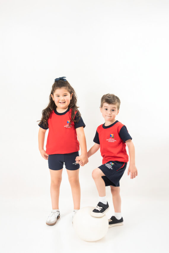 POLERA ED. FISICA M/C PLAYGROUP - LINCOLN INTERNATIONAL ACADEMY (NUEVO)